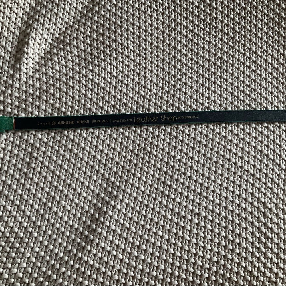 Green Snakeskin Leather Belt with Gold Buckle - Picture 5 of 5